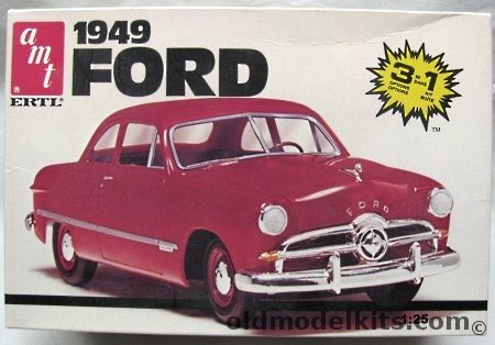 AMT 1/25 1949 Ford Two Door Coupe -  Stock or Street Rod, 6580 plastic model kit